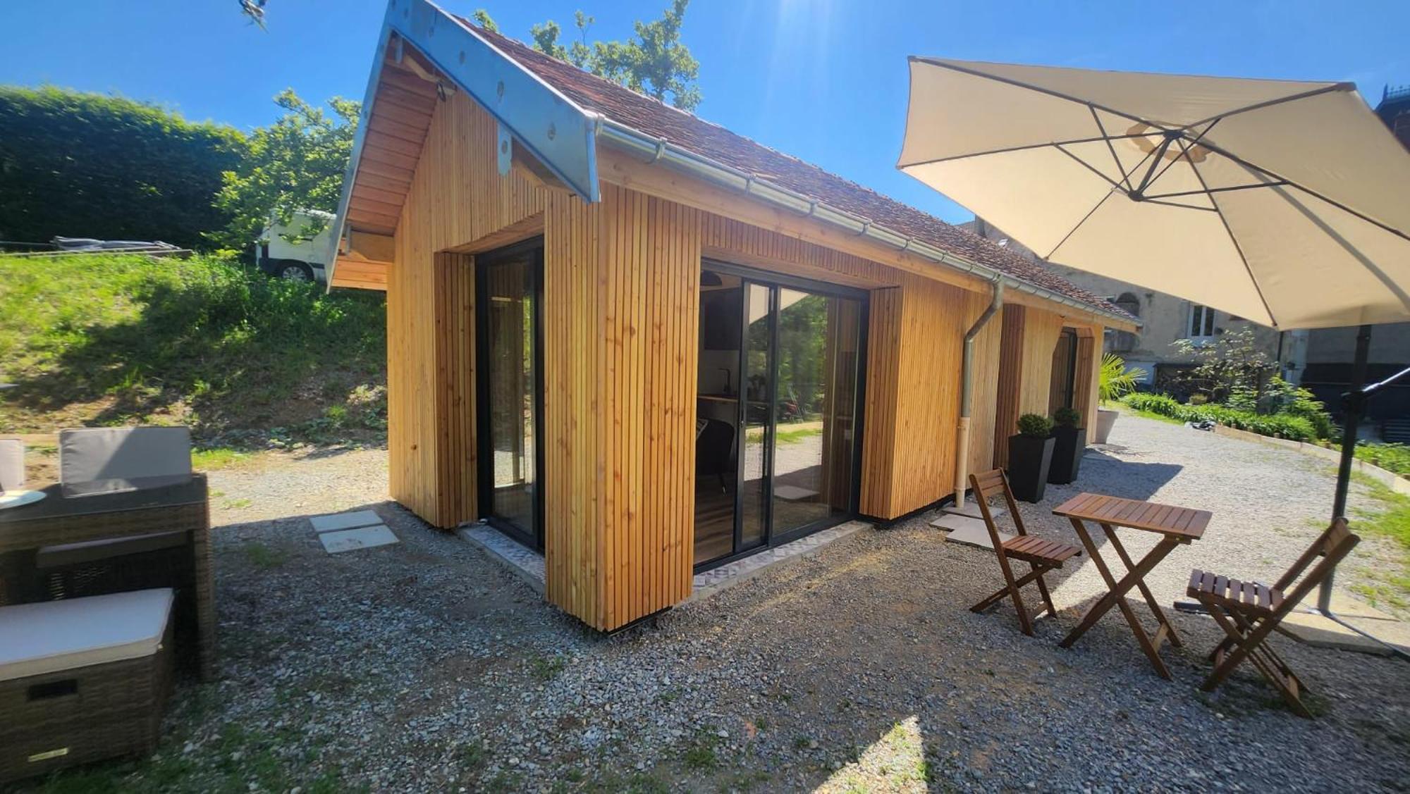 Lodge Du Chateau De Feschaux Villeneuve-sous-Pymont Exterior photo